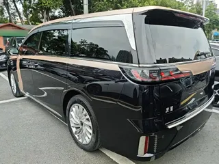 Voyah Dreamer 2025 купить из Китая, цена 6 023 000 ₽ — Suifenhe Auto