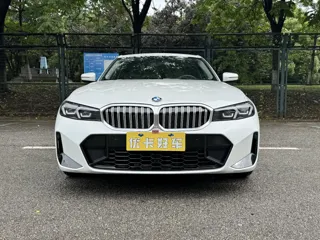 BMW 3 Series 2023 купить из Китая, цена 4 417 000 ₽ — Suifenhe Auto