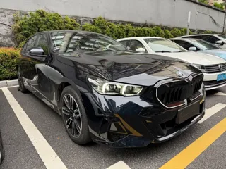 BMW 5 Series 2026 купить из Китая, цена 7 837 000 ₽ — Suifenhe Auto
