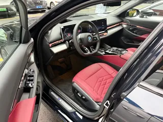 BMW 5 Series 2026 купить из Китая, цена 7 837 000 ₽ — Suifenhe Auto