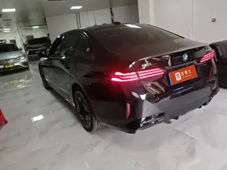 BMW 5 Series 2026 купить из Китая, цена 7 623 000 ₽ — Suifenhe Auto