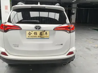 Toyota RAV4 2019 купить из Китая, цена 2 031 000 ₽ — Suifenhe Auto