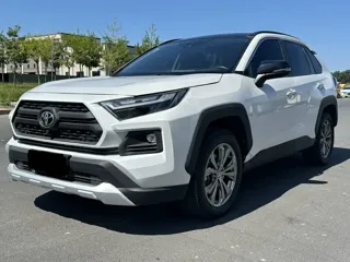 Toyota RAV4 2025