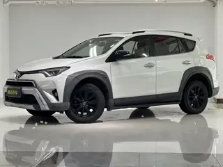 Toyota RAV4 2019 купить из Китая, цена 2 188 000 ₽ — Suifenhe Auto