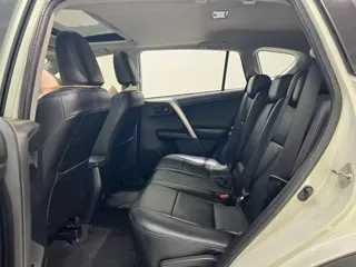Toyota RAV4 2019 купить из Китая, цена 2 188 000 ₽ — Suifenhe Auto