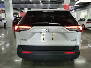 Toyota RAV4 2025 купить из Китая, цена 3 831 000 ₽ — Suifenhe Auto