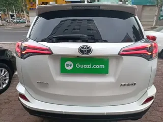 Toyota RAV4 2019 купить из Китая, цена 2 162 000 ₽ — Suifenhe Auto
