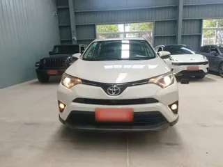 Toyota RAV4 2018 купить из Китая, цена 2 121 000 ₽ — Suifenhe Auto