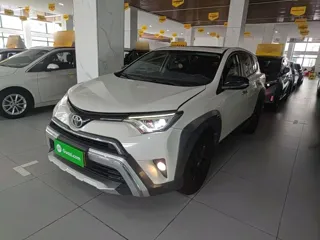 Toyota RAV4 2019 купить из Китая, цена 2 340 000 ₽ — Suifenhe Auto