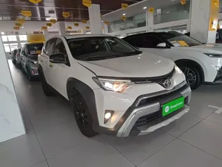 Toyota RAV4 2019 купить из Китая, цена 2 340 000 ₽ — Suifenhe Auto