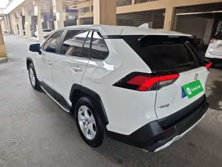 Toyota RAV4 2024 купить из Китая, цена 3 246 000 ₽ — Suifenhe Auto
