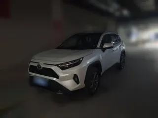 Toyota RAV4 2025