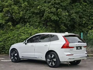 Volvo XC60 2024 купить из Китая, цена 5 477 000 ₽ — Suifenhe Auto