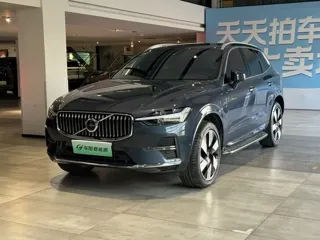Volvo XC60 2025