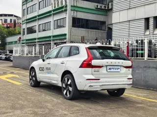 Volvo XC60 2024 купить из Китая, цена 6 252 000 ₽ — Suifenhe Auto