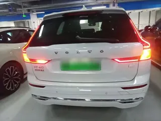 Volvo XC60 2024 купить из Китая, цена 6 526 000 ₽ — Suifenhe Auto