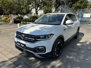 Volkswagen Tacqua 2023 купить из Китая, цена 1 412 000 ₽ — Suifenhe Auto