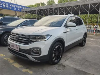 Volkswagen Tacqua 2021 купить из Китая, цена 1 555 000 ₽ — Suifenhe Auto