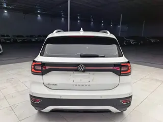 Volkswagen Tacqua 2022 купить из Китая, цена 1 942 000 ₽ — Suifenhe Auto
