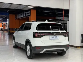Volkswagen Tacqua 2022 купить из Китая, цена 1 692 000 ₽ — Suifenhe Auto
