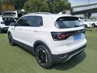 Volkswagen Tacqua 2024 купить из Китая, цена 1 598 000 ₽ — Suifenhe Auto
