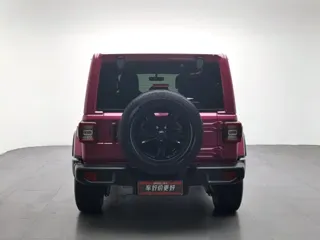 Jeep Wrangler 2024 купить из Китая, цена 5 164 000 ₽ — Suifenhe Auto
