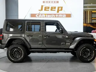 Jeep Wrangler 2025 купить из Китая, цена 8 603 000 ₽ — Suifenhe Auto