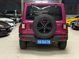 Jeep Wrangler 2024 купить из Китая, цена 5 671 000 ₽ — Suifenhe Auto