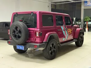 Jeep Wrangler 2024 купить из Китая, цена 5 671 000 ₽ — Suifenhe Auto