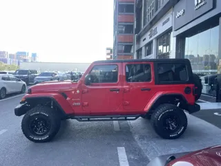 Jeep Wrangler 2025 купить из Китая, цена 8 795 000 ₽ — Suifenhe Auto