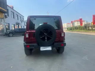 Jeep Wrangler 2024 купить из Китая, цена 5 676 000 ₽ — Suifenhe Auto