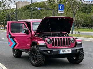 Jeep Wrangler 2024 купить из Китая, цена 5 690 000 ₽ — Suifenhe Auto