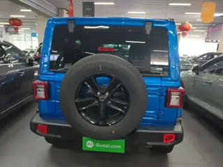Jeep Wrangler 2024 купить из Китая, цена 7 659 000 ₽ — Suifenhe Auto