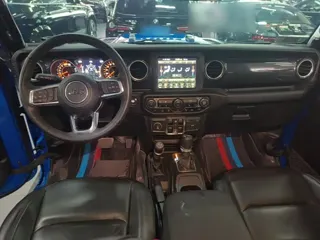 Jeep Wrangler 2024 купить из Китая, цена 7 659 000 ₽ — Suifenhe Auto
