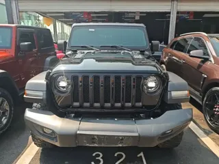 Jeep Wrangler 2024 купить из Китая, цена 8 473 000 ₽ — Suifenhe Auto
