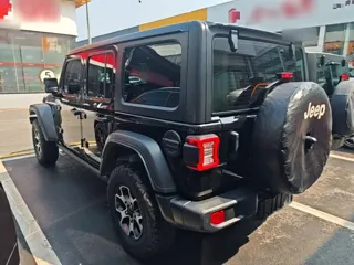 Jeep Wrangler 2024 купить из Китая, цена 8 473 000 ₽ — Suifenhe Auto