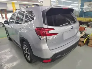 Subaru Forester 2020 купить из Китая, цена 2 439 000 ₽ — Suifenhe Auto