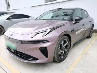 Lynk & Co 07 EM-P 2025