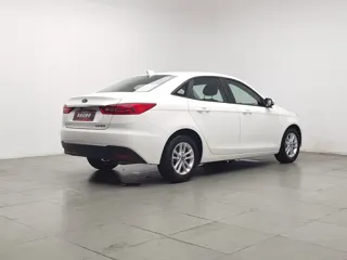 Ford Escort 2019 купить из Китая, цена 1 123 000 ₽ — Suifenhe Auto