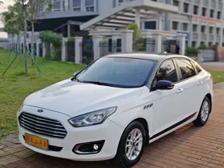 Ford Escort 2019 купить из Китая, цена 1 003 000 ₽ — Suifenhe Auto