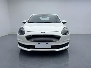 Ford Escort 2019 купить из Китая, цена 1 096 000 ₽ — Suifenhe Auto