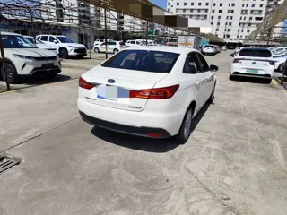 Ford Escort 2020 купить из Китая, цена 1 226 000 ₽ — Suifenhe Auto