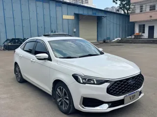 Ford Escort 2022 купить из Китая, цена 1 202 000 ₽ — Suifenhe Auto