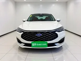 Ford Escort 2022 купить из Китая, цена 1 095 000 ₽ — Suifenhe Auto