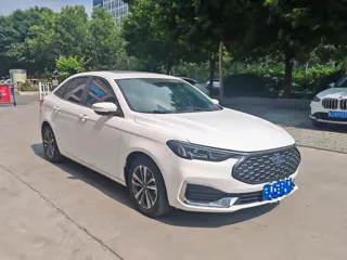 Ford Escort 2021 купить из Китая, цена 1 252 000 ₽ — Suifenhe Auto