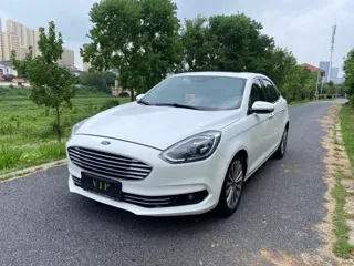 Ford Escort 2019 купить из Китая, цена 986 000 ₽ — Suifenhe Auto