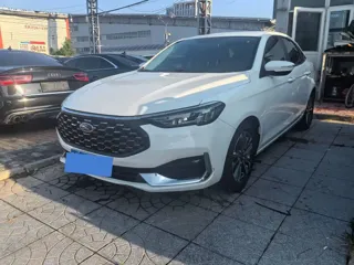 Ford Escort 2022 купить из Китая, цена 1 152 000 ₽ — Suifenhe Auto