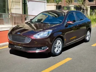 Ford Escort 2019 купить из Китая, цена 1 135 000 ₽ — Suifenhe Auto