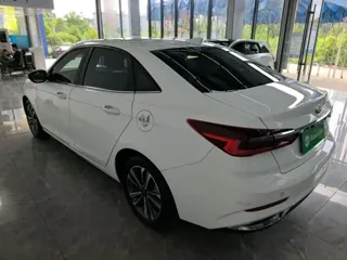 Ford Escort 2022 купить из Китая, цена 1 160 000 ₽ — Suifenhe Auto
