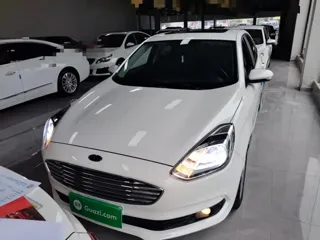 Ford Escort 2019 купить из Китая, цена 1 215 000 ₽ — Suifenhe Auto